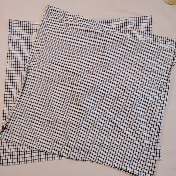 Tommy Hilfiger Pillow Case Sham Euro Pair Set of 2 Blue White Check - Picture 2 of 6